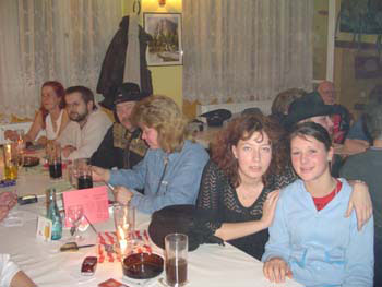 PARTY2_10